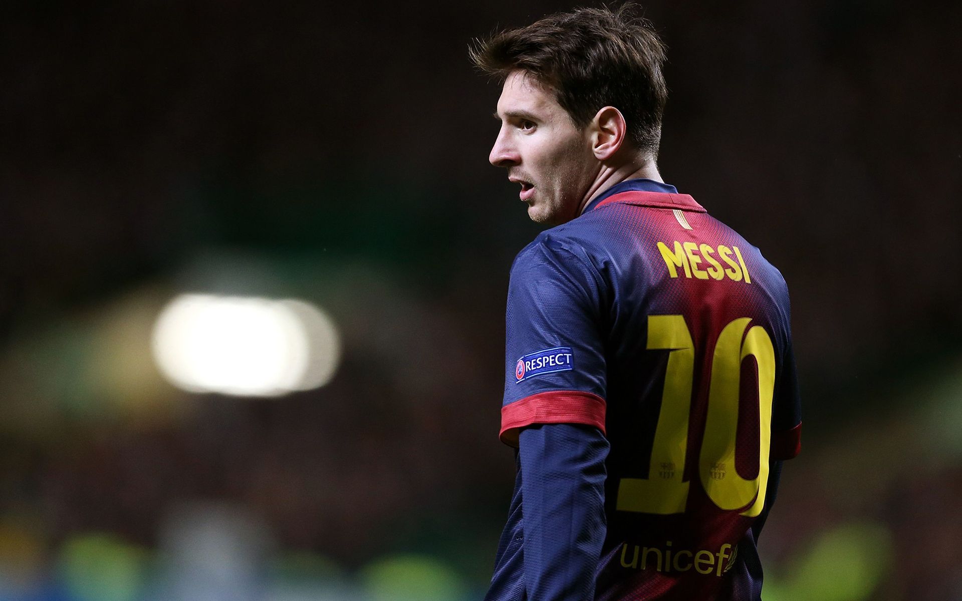 并且适配B 并且适配B