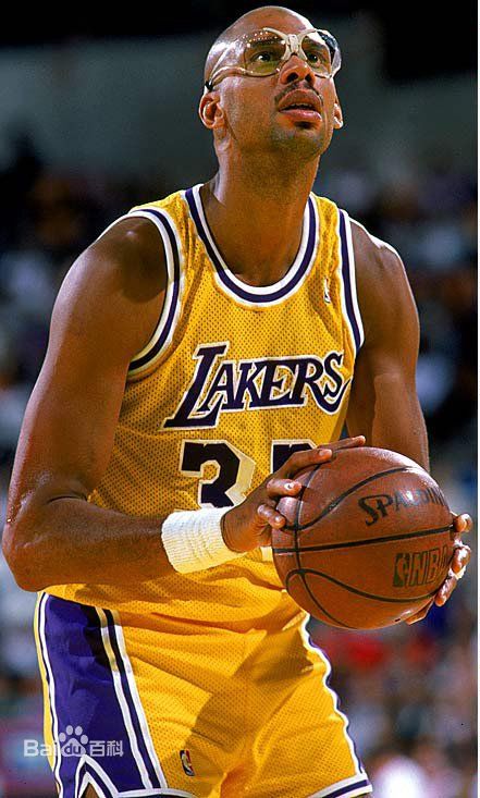 高度不一 高度不一